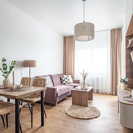 Nadbrzezna Apartment Ozarow Mazowiecki Ac With Balcony By Mia Lägenhet